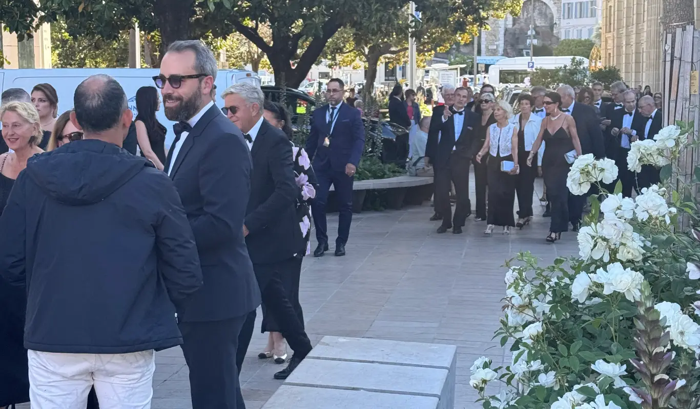 Chauffeur VIP pour personnalités et déplacements sécurisés